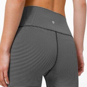Lululemon Athletica Wunder Under HR Crop 6